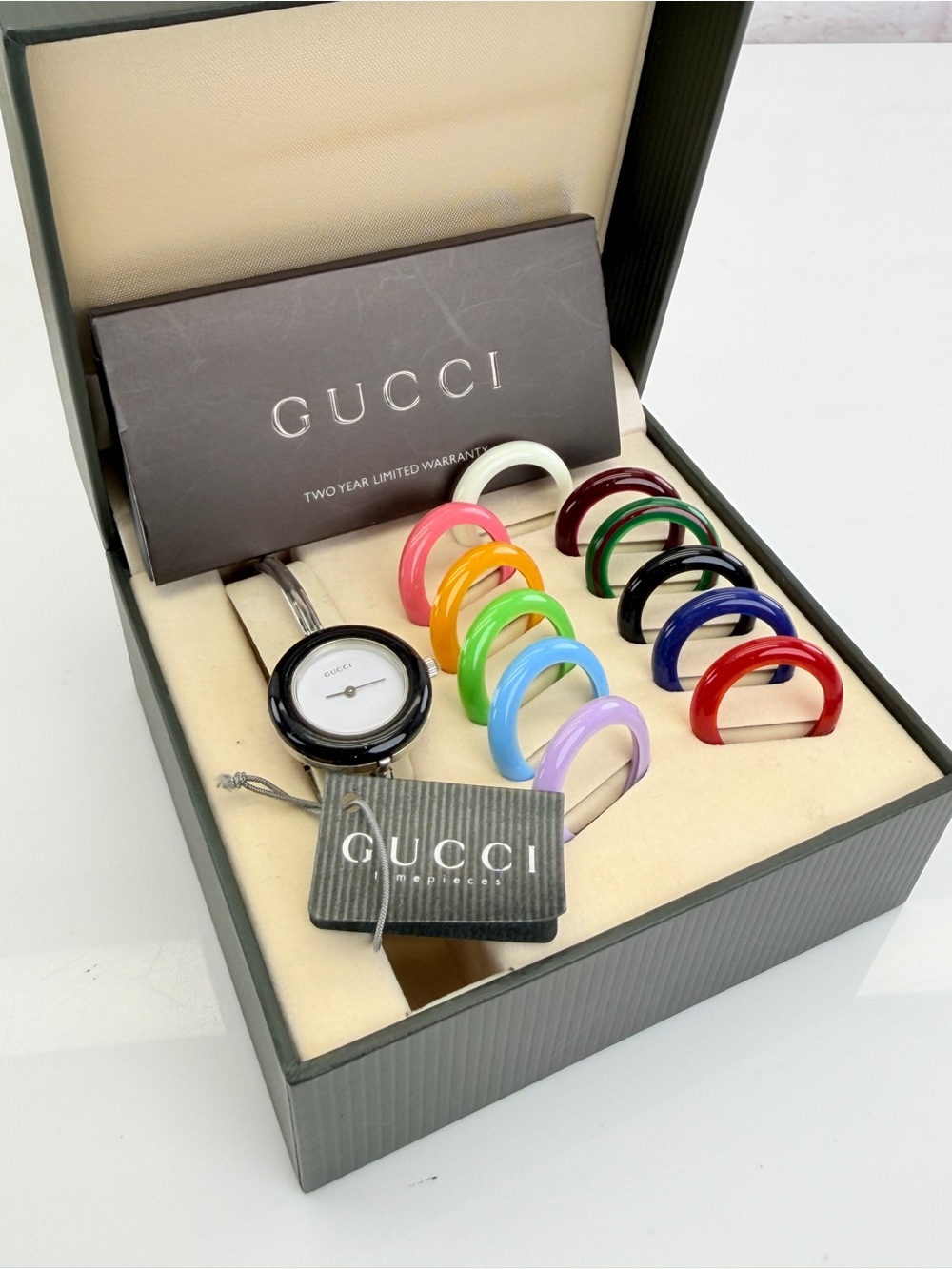 Gucci 1100r Women's Watch Steel Interchangeable Color Bezels
